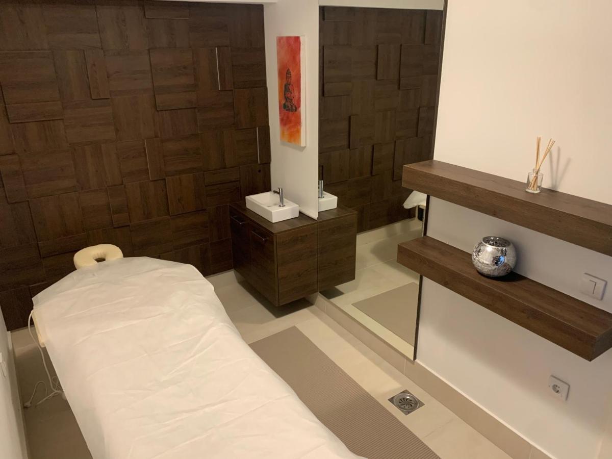 Plavi Resort Vinci Ngoại thất bức ảnh