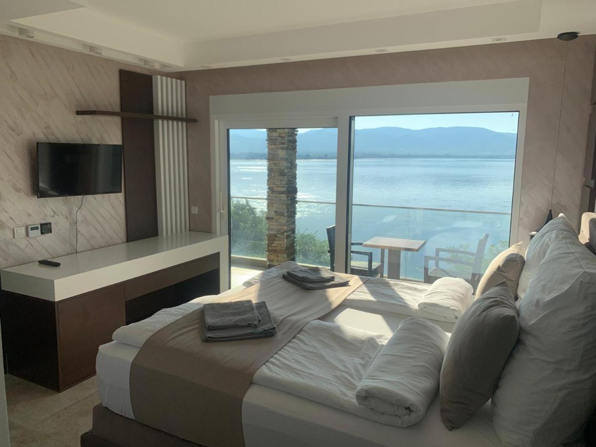 Plavi Resort Vinci Ngoại thất bức ảnh